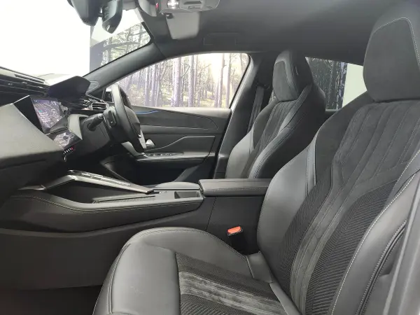 2023 Peugeot 308 — photo 8 | Tuminion Kenya