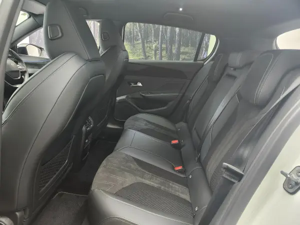 2023 Peugeot 308 — photo 9 | Tuminion Kenya