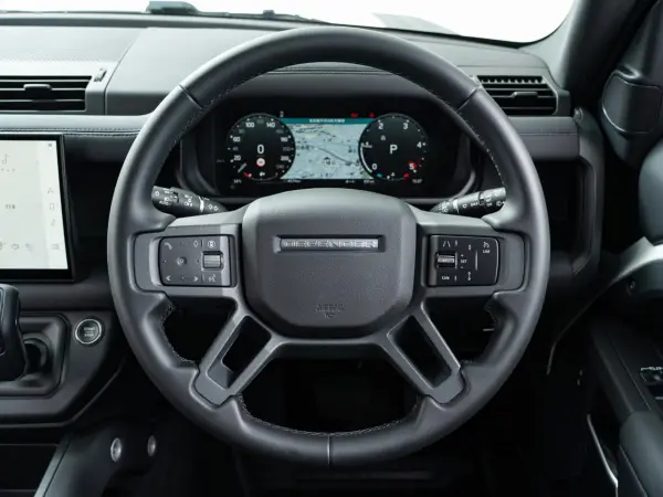 2025 Landrover Defender — photo 9 | Tuminion Kenya