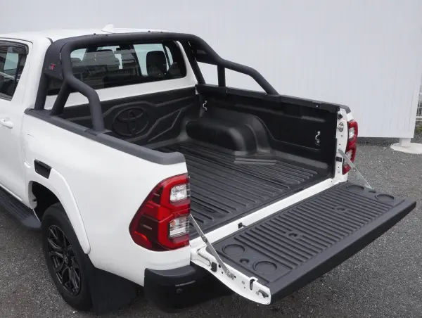 2023 Toyota Hilux — photo 7 | Tuminion Kenya