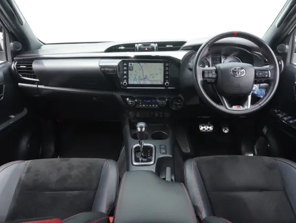 2023 Toyota Hilux — photo 3 | Tuminion Kenya