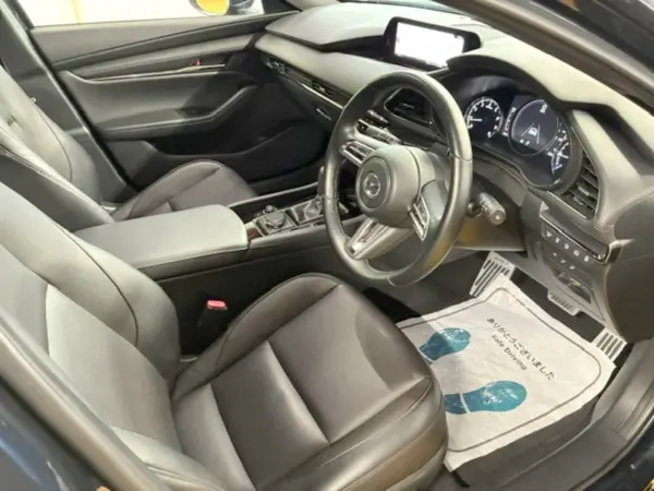 2022 Mazda 3 Fastback — photo 3 | Tuminion Kenya