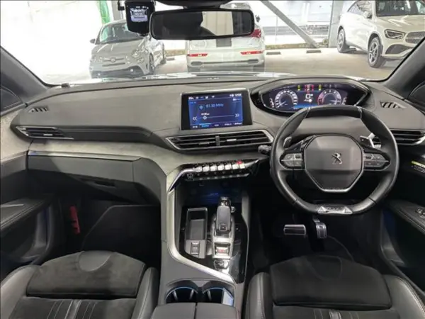 2021 Peugeot 5008 — photo 3 | Tuminion Kenya
