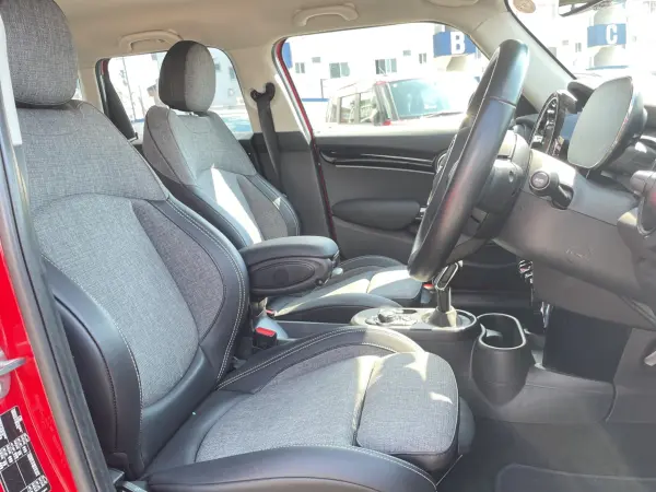 2023 Mini Cooper — photo 8 | Tuminion Kenya