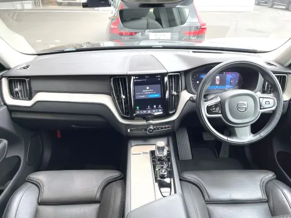 2022 Volvo Xc60 — photo 2 | Tuminion Kenya