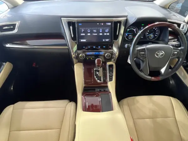 2017 Toyota Alphard — photo 2 | Tuminion Kenya