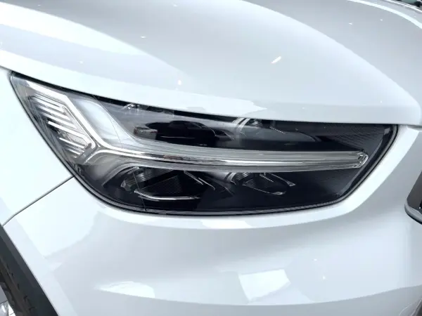 2021 Volvo Xc40 — photo 9 | Tuminion Kenya