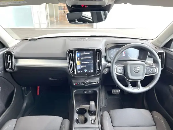 2021 Volvo Xc40 — photo 2 | Tuminion Kenya