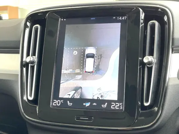 2021 Volvo Xc40 — photo 8 | Tuminion Kenya