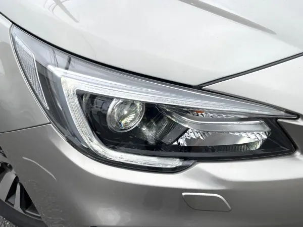 2019 Subaru Legacy Outback — photo 8 | Tuminion Kenya