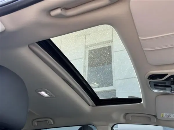 2022 Subaru Legacy Outback — photo 3 | Tuminion Kenya