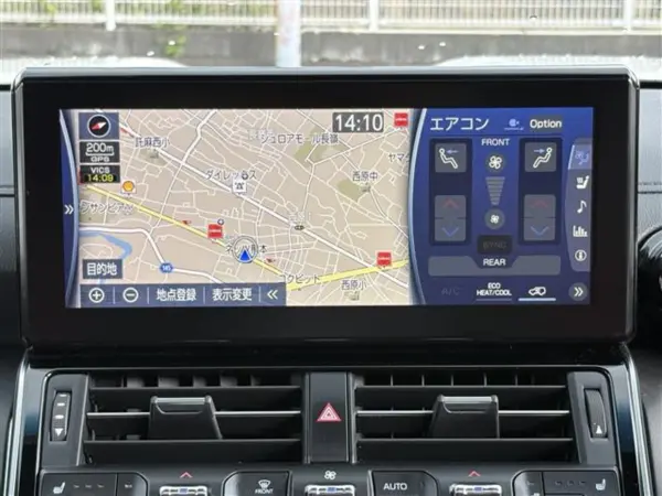 2024 Toyota Landrcuiser 300 — photo 7 | Tuminion Kenya