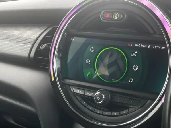2021 Mini Cooper — photo 9 | Tuminion Kenya