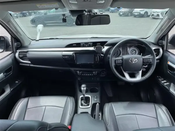 2021 Toyota Hilux — photo 2 | Tuminion Kenya