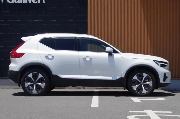2023 Volvo Xc40 — photo 9 | Tuminion Kenya