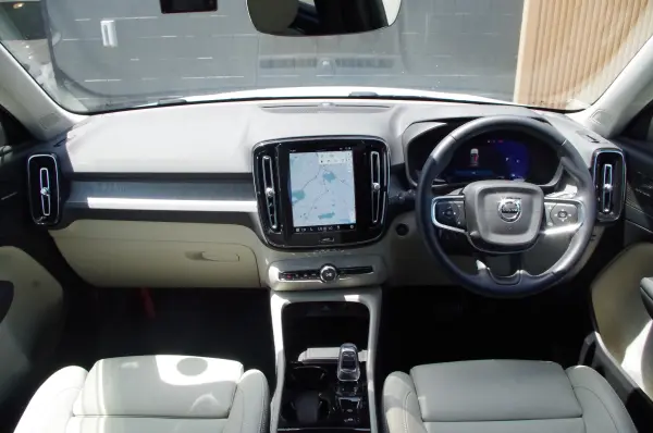 2023 Volvo Xc40 — photo 2 | Tuminion Kenya
