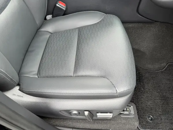 2025 Land Cruiser 250 — photo 9 | Tuminion Kenya