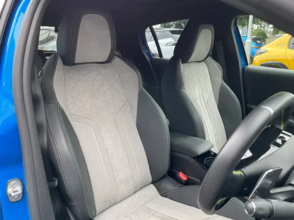2020 Peugeot 208 — photo 8 | Tuminion Kenya