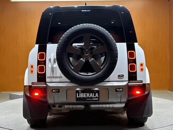2023 Landrover Defender — photo 9 | Tuminion Kenya