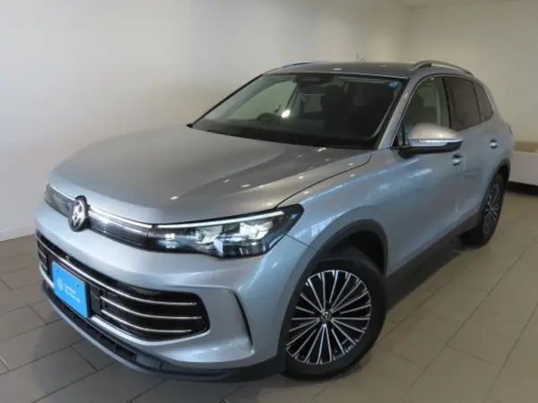 2025 Volkswagen Tiguan — photo 1