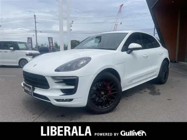 Porsche Macan GTS PDK 4WD