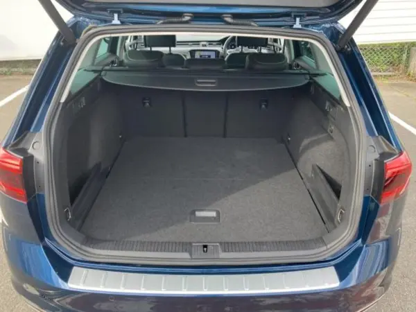 2021 Volkswagen Passat — photo 7 | Tuminion Kenya