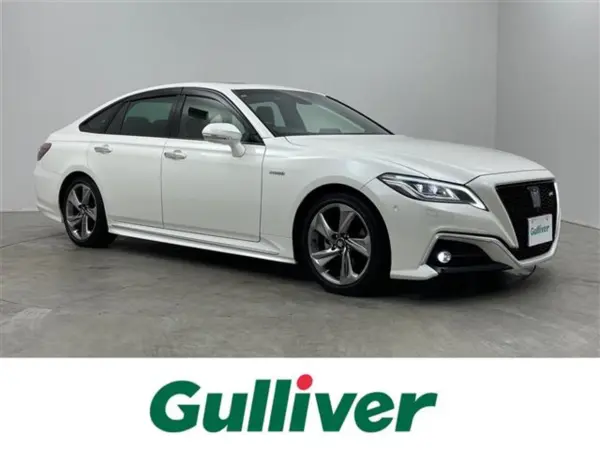 2019 Toyota Crown — photo 1