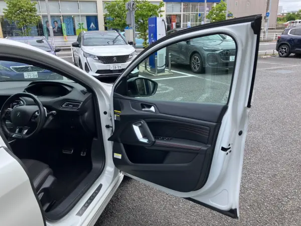 2021 Peugeot 308 — photo 7 | Tuminion Kenya