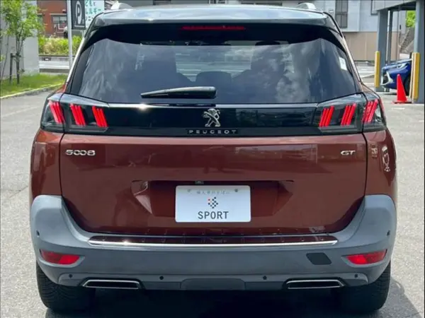 2021 Peugeot 5008 — photo 9 | Tuminion Kenya