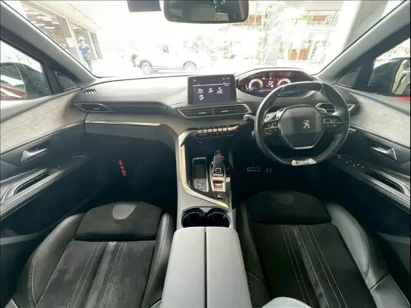 2021 Peugeot 5008 — photo 2 | Tuminion Kenya