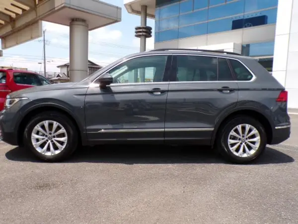 2022 Volkswagen Tiguan — photo 7 | Tuminion Kenya