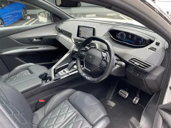 2019 Peugeot 3008 — photo 7 | Tuminion Kenya