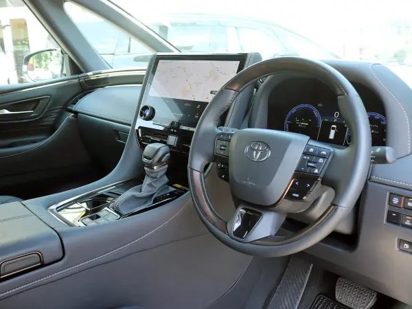 2023 Toyota Alphard — photo 9 | Tuminion Kenya