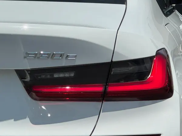 2022 Bmw 3 Series — photo 7 | Tuminion Kenya