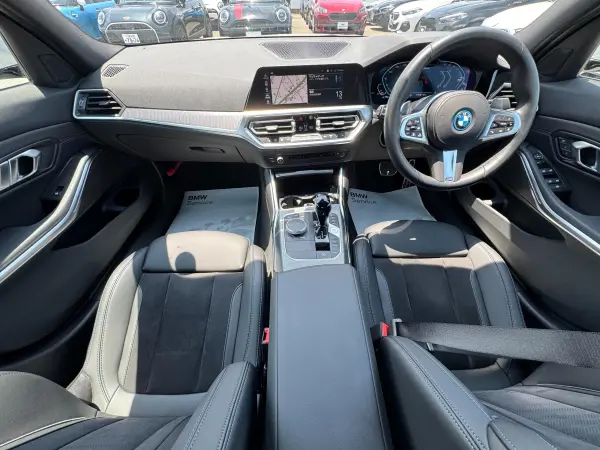 2022 Bmw 3 Series — photo 1