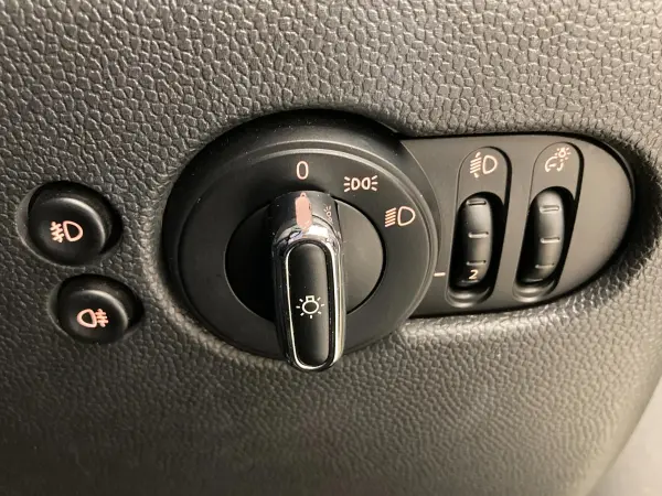 2019 Mini Cooper — photo 7 | Tuminion Kenya