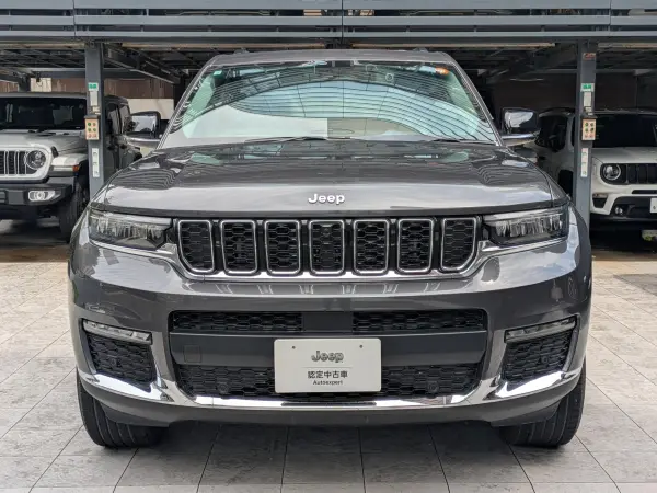 2023 Jeep Grand Cherokee — photo 2 | Tuminion Kenya