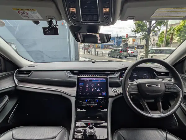 2023 Jeep Grand Cherokee — photo 7 | Tuminion Kenya