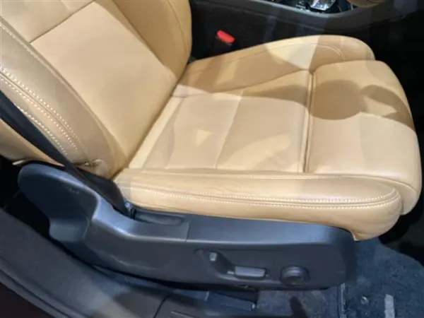 2020 Volvo Xc40 — photo 9 | Tuminion Kenya