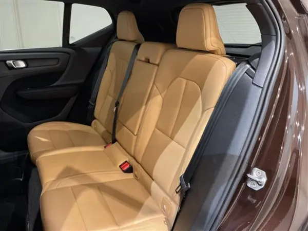 2020 Volvo Xc40 — photo 8 | Tuminion Kenya