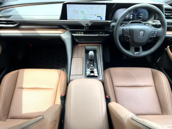 2024 Toyota Crown — photo 2 | Tuminion Kenya