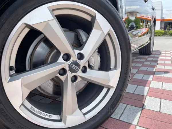 2019 Audi Q5 — photo 8 | Tuminion Kenya