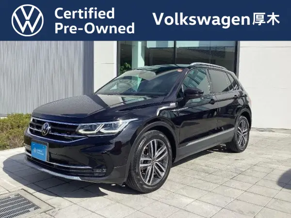 Volkswagen Tiguan TSI First Edition Certified Used Car One Owner Leather Seat Seat Heater Steering Heater HUD (Deep Black Pearl Effect)