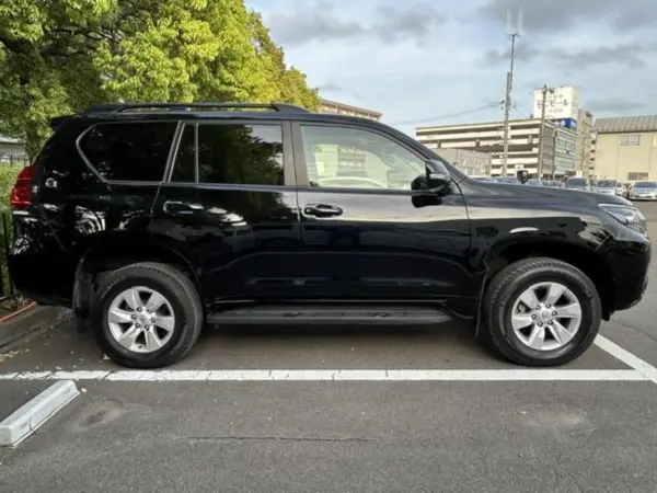 2022 Toyota Landcruiser Prado — photo 9 | Tuminion Kenya