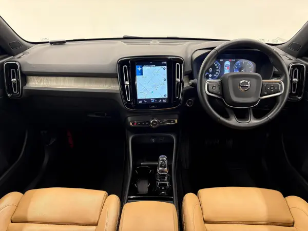 2019 Volvo Xc40 — photo 2 | Tuminion Kenya