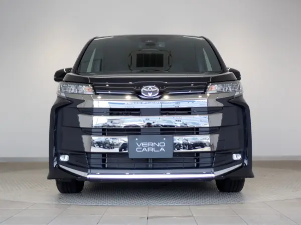 2025 Toyota Noah — photo 8 | Tuminion Kenya