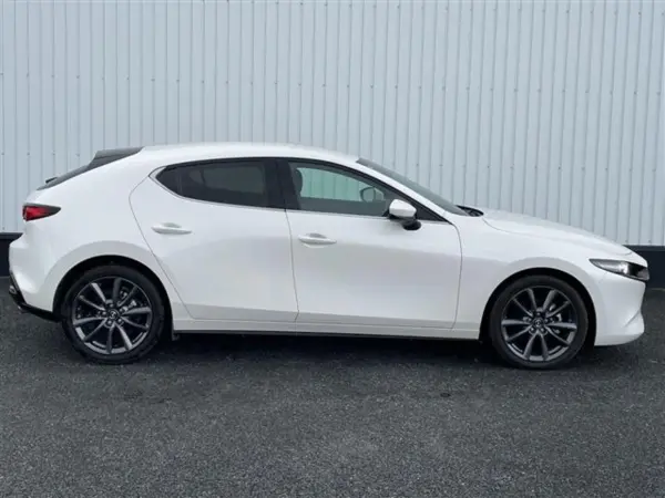 2024 Mazda 3 Fastback — photo 9 | Tuminion Kenya