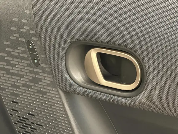 2025 Mini Cooper — photo 9 | Tuminion Kenya
