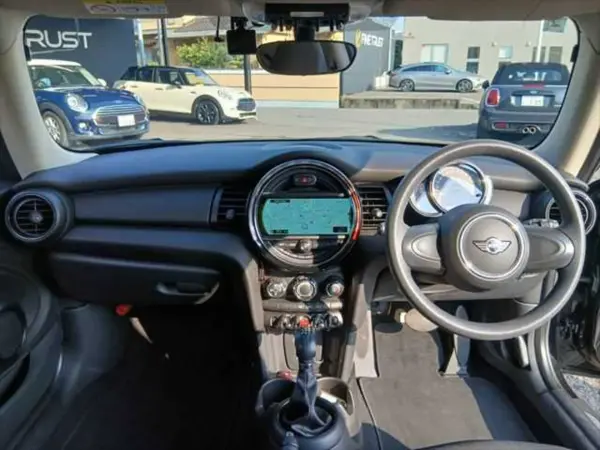2018 Mini Cooper — photo 2 | Tuminion Kenya