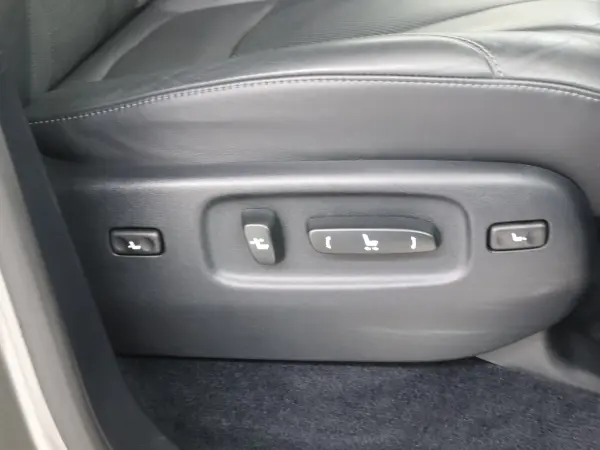 2016 Lexus Lx — photo 7 | Tuminion Kenya